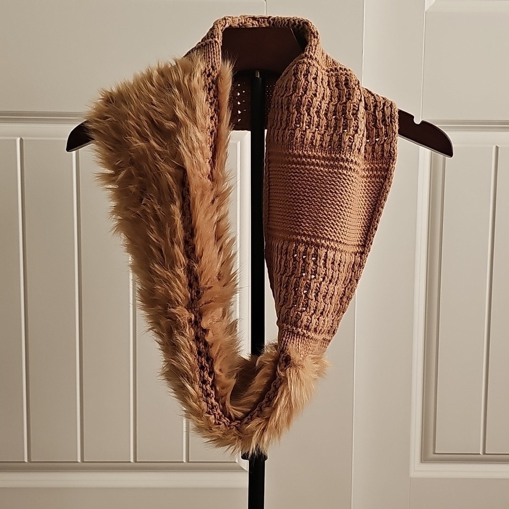 CAbi Tigress Scarf OS - Picture 6 of 7